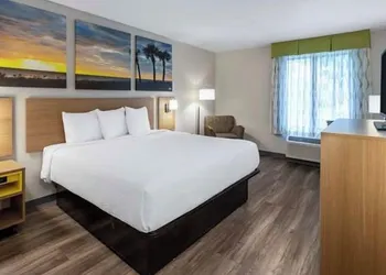Haven Inn & Suites hotel thumbnail 3