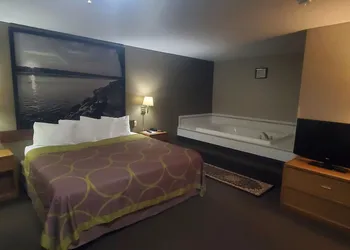 Lisbon Inn hotel thumbnail 7