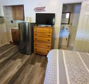 Adirondack Sunrise Motel and Cabins hotel detail image 7