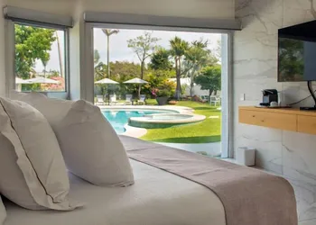 Xhiara Hotel hotel thumbnail 5