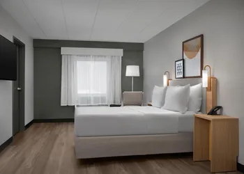 Spark By Hilton Northborough hotel thumbnail 7
