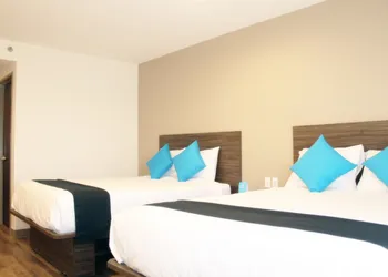 NOKTOS Extended Querétaro hotel thumbnail 4