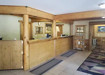 Sandpoint Inn hotel thumbnail 2