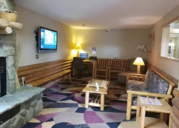 Sandpoint Inn hotel thumbnail 5