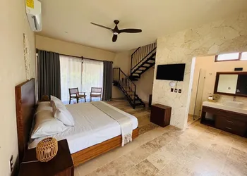 Nalhá Hotel Boutique y Villas Bacalar hotel thumbnail 8