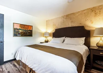 LUXX LODGE Glamping and Taos RV Park hotel thumbnail 5