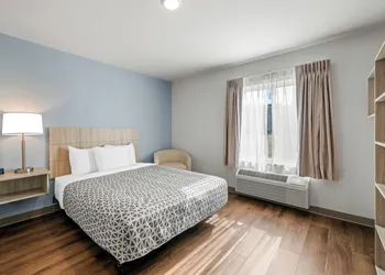 WoodSpring Suites Charlotte Northlake hotel thumbnail 4