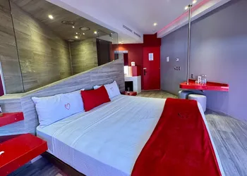 Hot Elite | Love Hotel | Solo Adultos hotel thumbnail 5