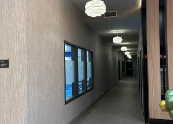 La Quinta Inn & Suites By Wyndham Kelowna Bc hotel thumbnail 2