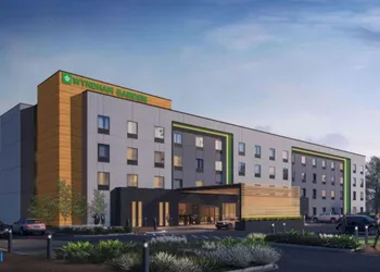 Wyndham Garden Anna hotel thumbnail 8