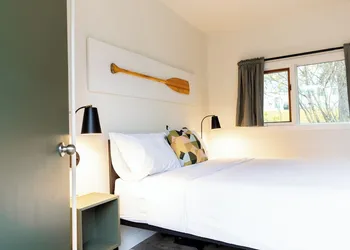 Smokey Hollow Motel & Resort hotel thumbnail 2