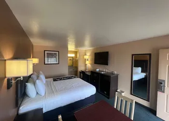 Antler's Inn Motel hotel thumbnail 7