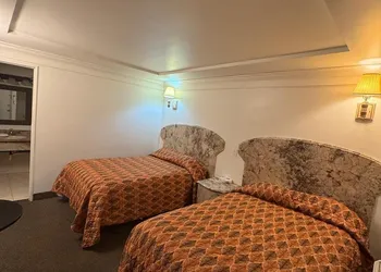Domino Motel hotel thumbnail 6