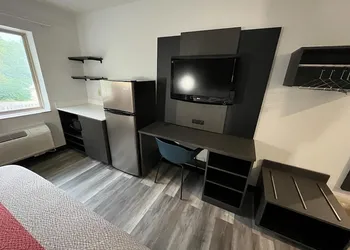 Studio 6 Suites Urbana, IL hotel thumbnail 6