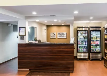 Sleep Inn & Suites Pittsburgh Airport hotel thumbnail 2