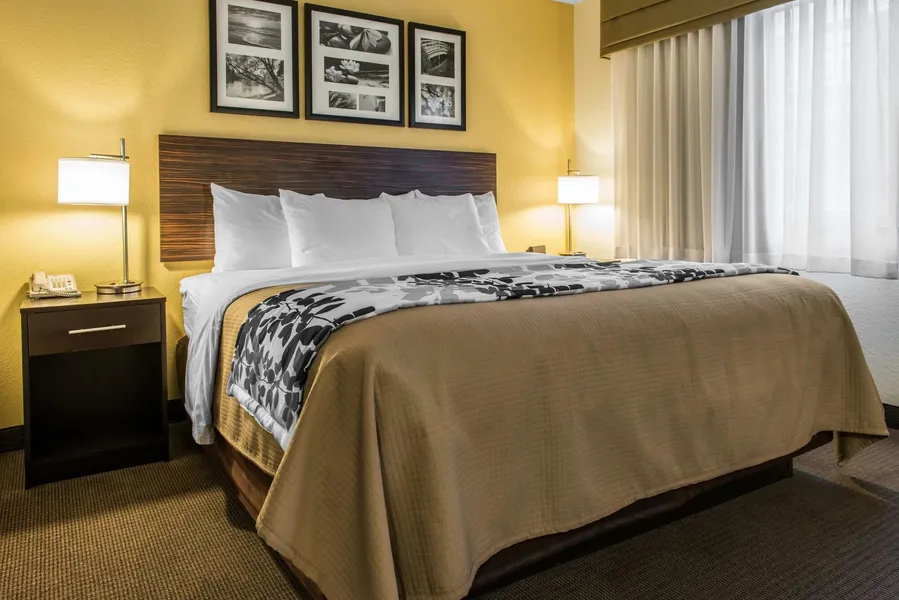 Sleep Inn & Suites Pittsburgh Airport hotel detail image 6