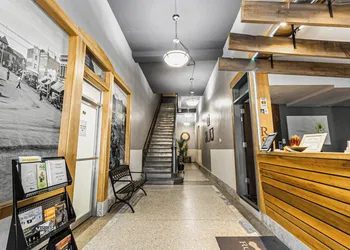 Rundle Suites hotel thumbnail 4