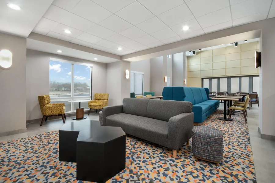 Hampton Inn & Suites By Hilton Irving DFW Airport North hotel detail image 2