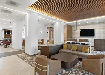 Hampton Inn By Hilton Ontario Airport hotel thumbnail 2