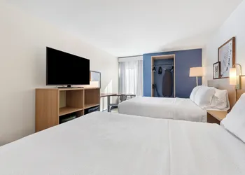 Spark by Hilton Harrisonburg University Area hotel thumbnail 3
