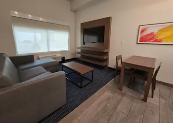 Hawthorn Extended Stay Austin North hotel thumbnail 8