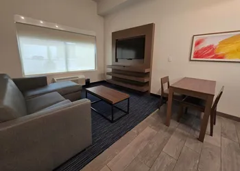 Hawthorn Extended Stay Austin North hotel thumbnail 8