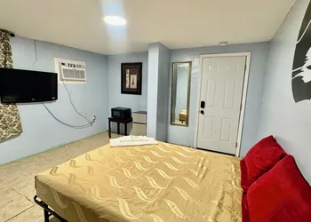 Greenkey Beach Motel hotel thumbnail 6