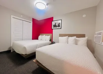 Ramada By Wyndham Kirkland Lake hotel thumbnail 7
