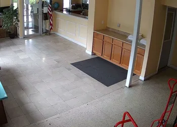 Economy Inn hotel thumbnail 2