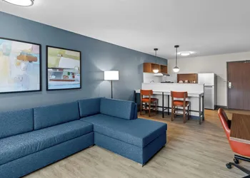 Everhome Suites Wichita Northeast by Choice Hotels hotel thumbnail 7