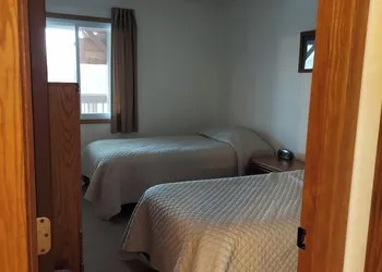 Lakeview Lodge hotel thumbnail 3