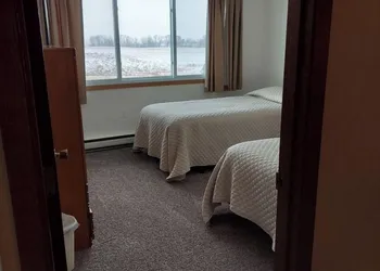 Lakeview Lodge hotel thumbnail 4