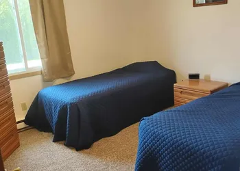 Lakeview Lodge hotel thumbnail 6