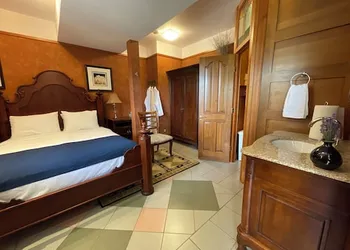 Blackbird Glen Bed and Breakfast hotel thumbnail 4