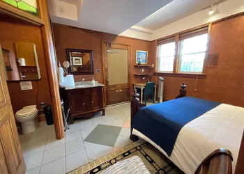 Blackbird Glen Bed and Breakfast hotel thumbnail 5