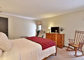 Rent An Inn! Takeover The Birch Ridge W/ Your Group. Mountain Lodge: 11 Rooms, Bar, Fireplace. 28ppl 11 Bedroom Home hotel thumbnail 7