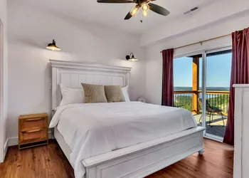 Chateau Royale 5 Bedroom Home by RedAwning hotel thumbnail 4