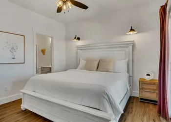 Chateau Royale 5 Bedroom Home by RedAwning hotel thumbnail 5
