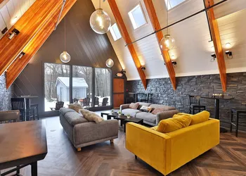 The Birch Ridge: Mission Room #4 - Queen Suite In Killington, Vermont 1 Bedroom Home hotel thumbnail 4
