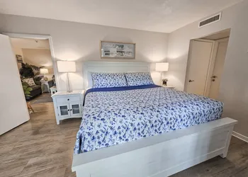 Serene 2 Bed, 2 Bath Lodge, With Amenities, 101ac 2 Bedroom Lodge hotel thumbnail 2