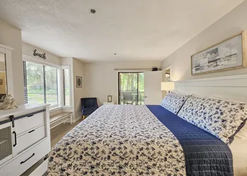 Serene 2 Bed, 2 Bath Lodge, With Amenities, 101ac 2 Bedroom Lodge hotel thumbnail 4