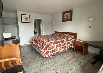 Lapsi Motel hotel thumbnail 4