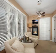 The Brentwood Waterfront Retreat hotel detail image 3