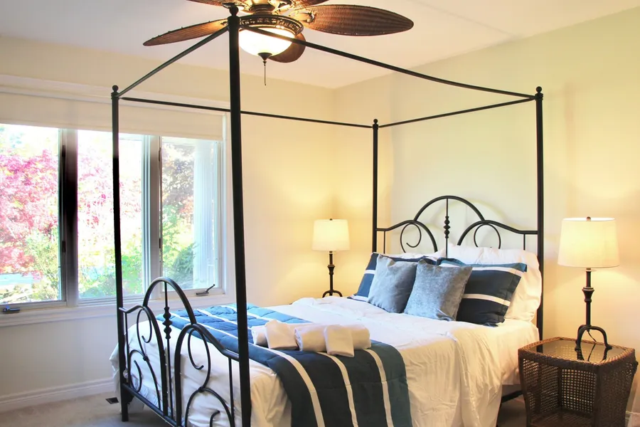 The Brentwood Waterfront Retreat hotel detail image 6