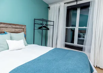 B Hotel hotel thumbnail 4