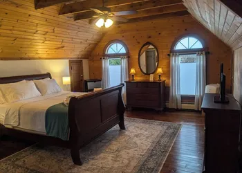 The Carriage House Inn Bed and Breakfast hotel thumbnail 5