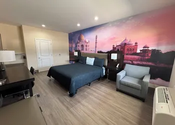 Elite Inn & Suites hotel thumbnail 7