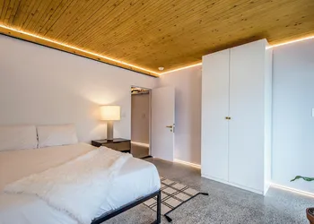 The Halifax Rooftop Home (Furnished) hotel thumbnail 3
