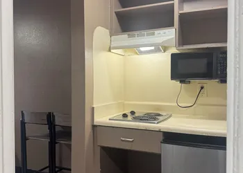 Live In Lodge Extended Stay hotel thumbnail 5