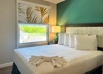 Flamingo Adventures Lodge hotel thumbnail 2